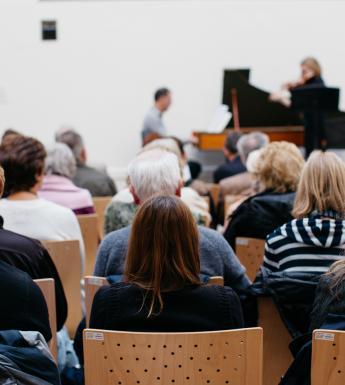 A music recital in the Wintergarden. © National Gallery of Ireland.