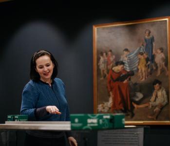Niamh MacNally in the Print Gallery. © National Gallery of Ireland. 