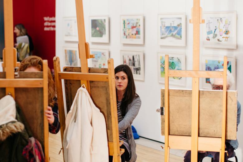 Art classes in the National Gallery. © National Gallery of Ireland.