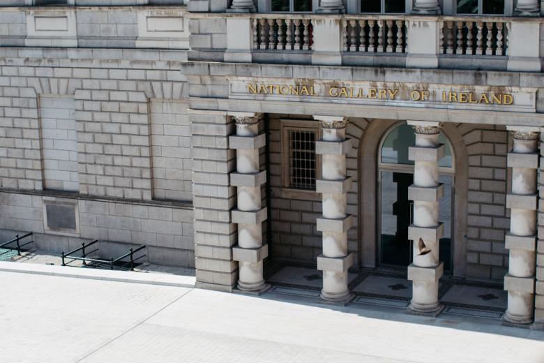 Merrion Square entrance. © National Gallery of Ireland. 