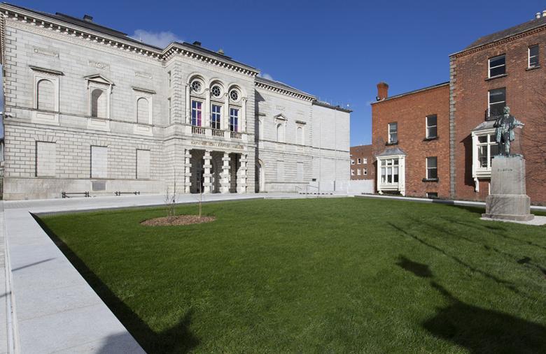 Merrion Square entrance to the Gallery