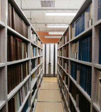 Shelves in the Art Library. © National Gallery of Ireland