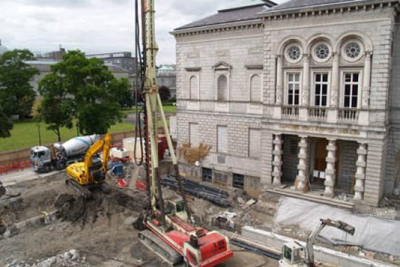 Digging up the forecourt of the National Gallery of Ireland, July 2014