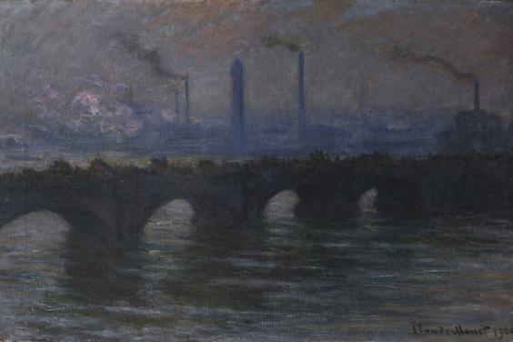 An impressionistic painting of a London bridge in tones of blue, purple, grey and brown. In the background you can see the city, with large smoking chimney stacks.