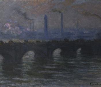 An impressionistic painting of a London bridge in tones of blue, purple, grey and brown. In the background you can see the city, with large smoking chimney stacks.