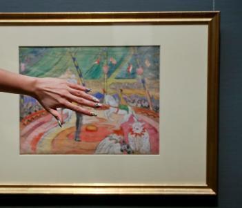 Pictured on 12 June 2018 at the launch of a new one-year collaboration between Tropical Popical nail salon and the National Gallery of Ireland, Michelle Horan models a new nail art design inspired by Mainie Jellett (1897-1944), Under the Big Top at a Circus. The painting is on view in the exhibition: Circus250: Art of the Show, 9 June - 14 October 2018, National Gallery of Ireland. Room 31 (Hugh Lane Room). Admission free.  Photo: Tony Maxwell  © Maxwell Photography